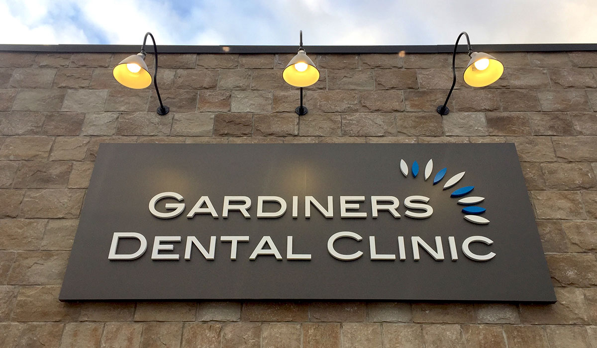 outdoor sign for Gardiners Dental Clinic